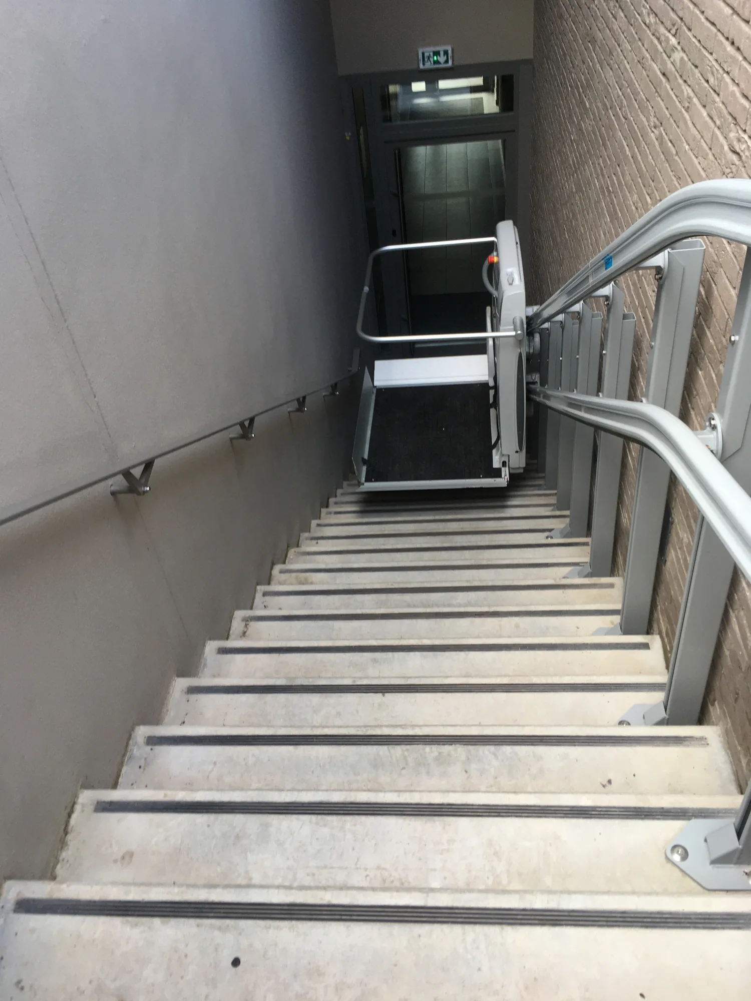 Escalier avec Plateforme PMR